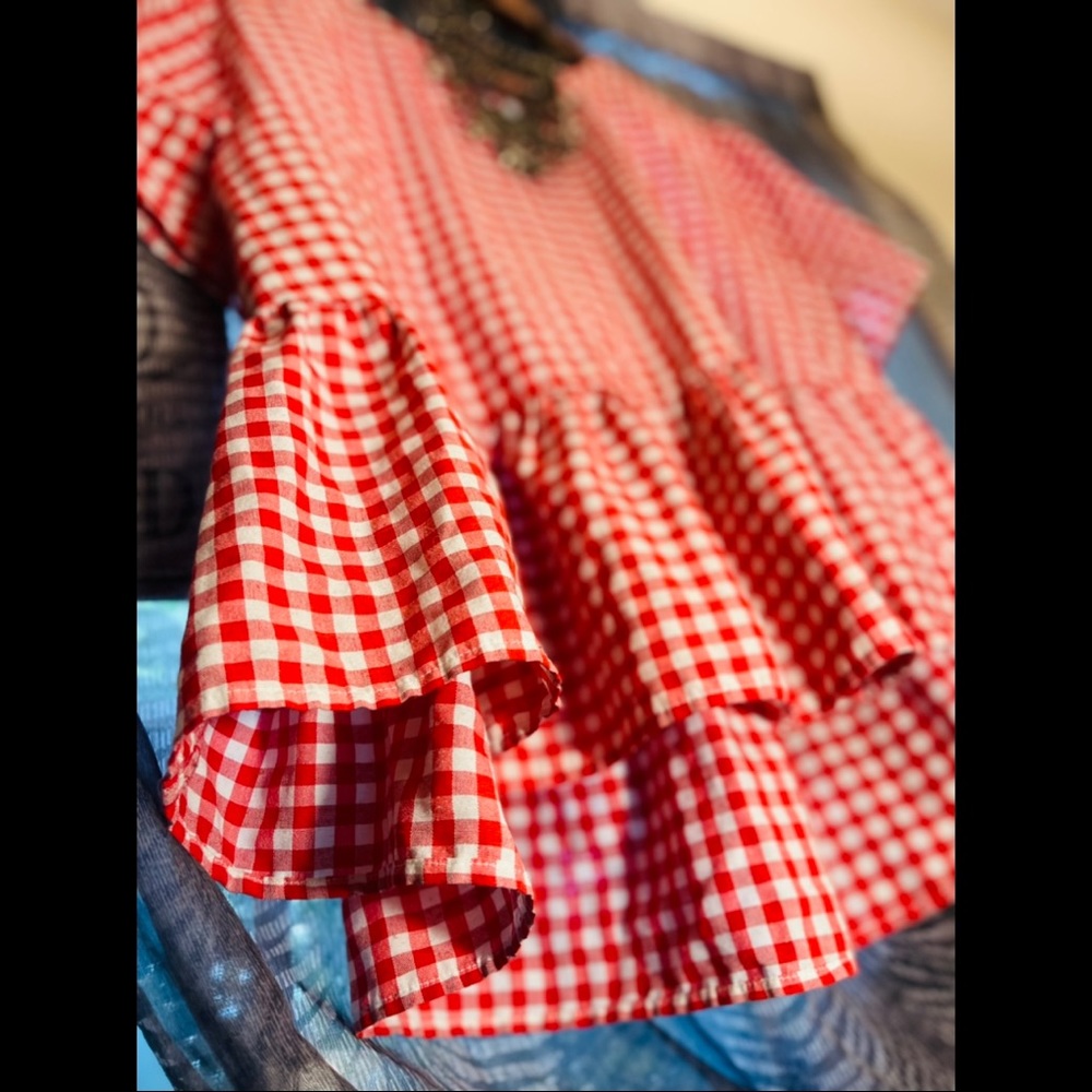 High-low Red Checkered Peplum Top - Picture 2 of 2